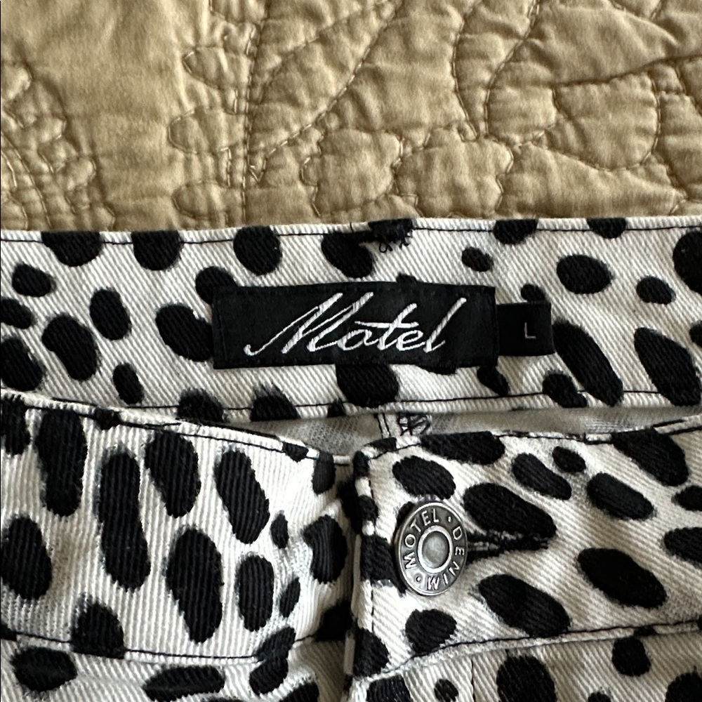 Motel Rocks Black and White Patterned Mini Skirt - Picture 4 of 6